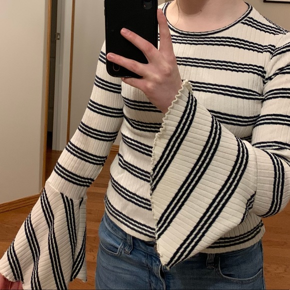 Black and White Striped Long Sleeve Shirt. - Picture 2 of 4